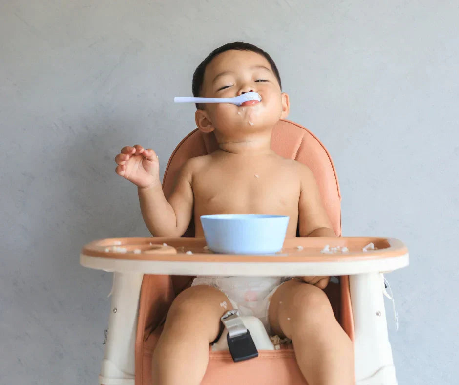 Bébé Foodie feeding essentials: soft-tipped spoons and suction bowl